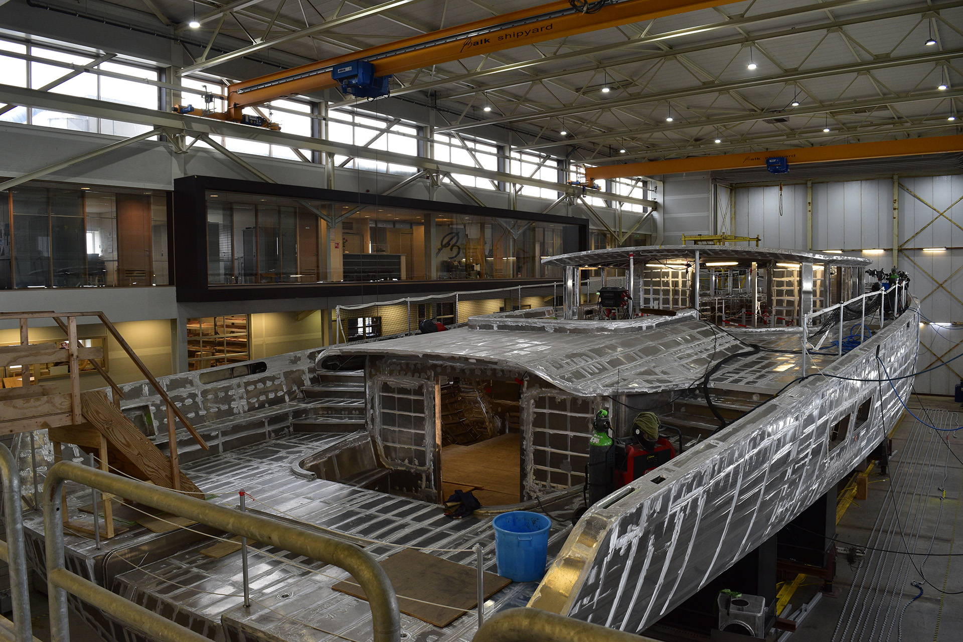 Sailing yacht Yemaya at the hall at Balk Shipyard.