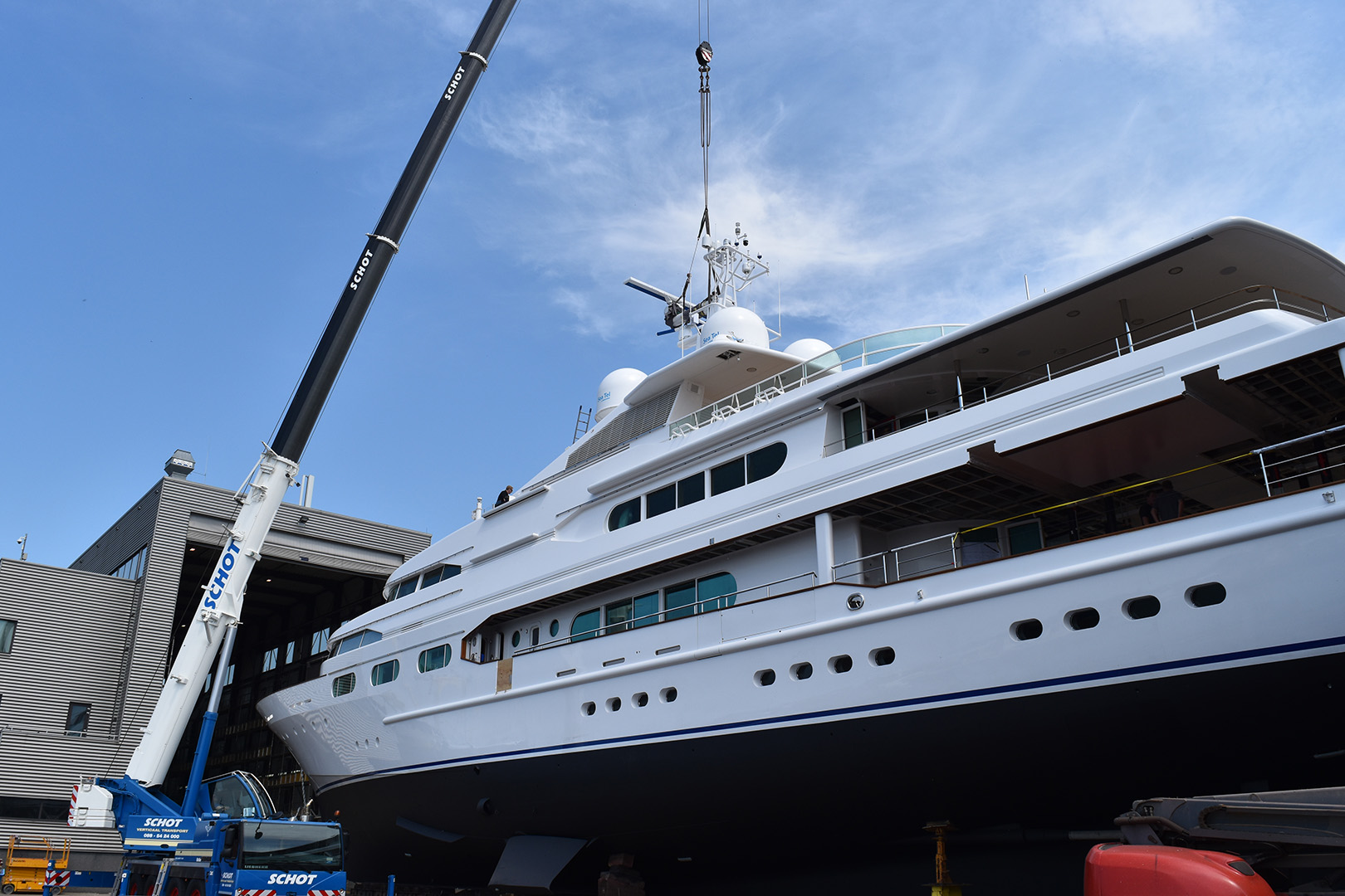 Superyacht Dancing Hare goes into the hall of Balk Shipyard for refit.